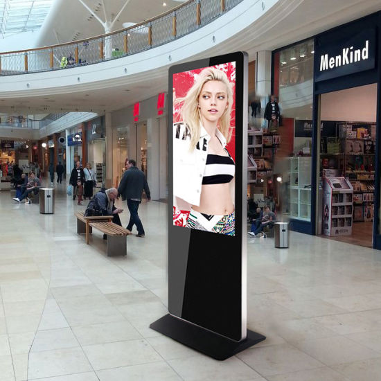 Digital signage in mall